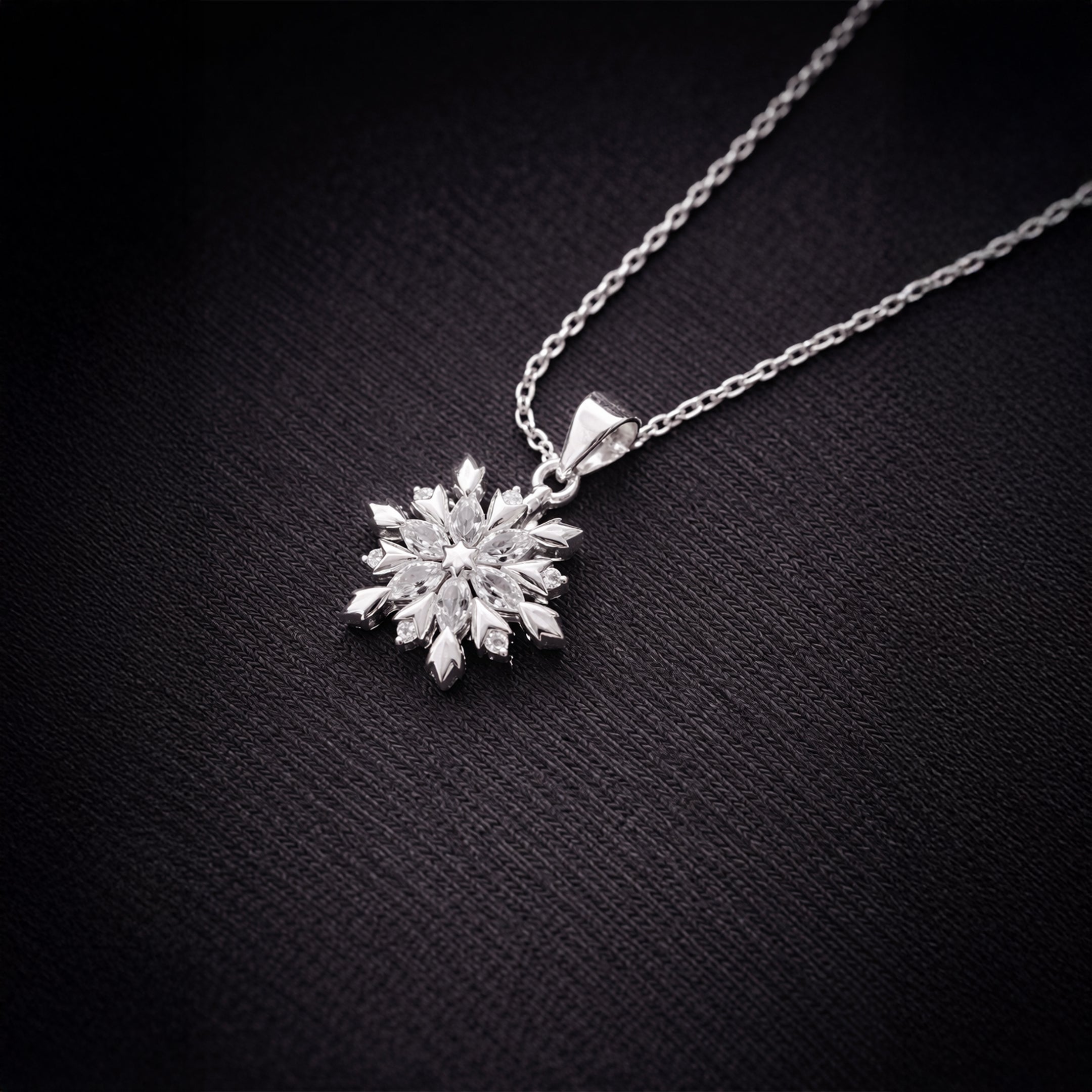 Gümüş Kar Tanesi Keskin